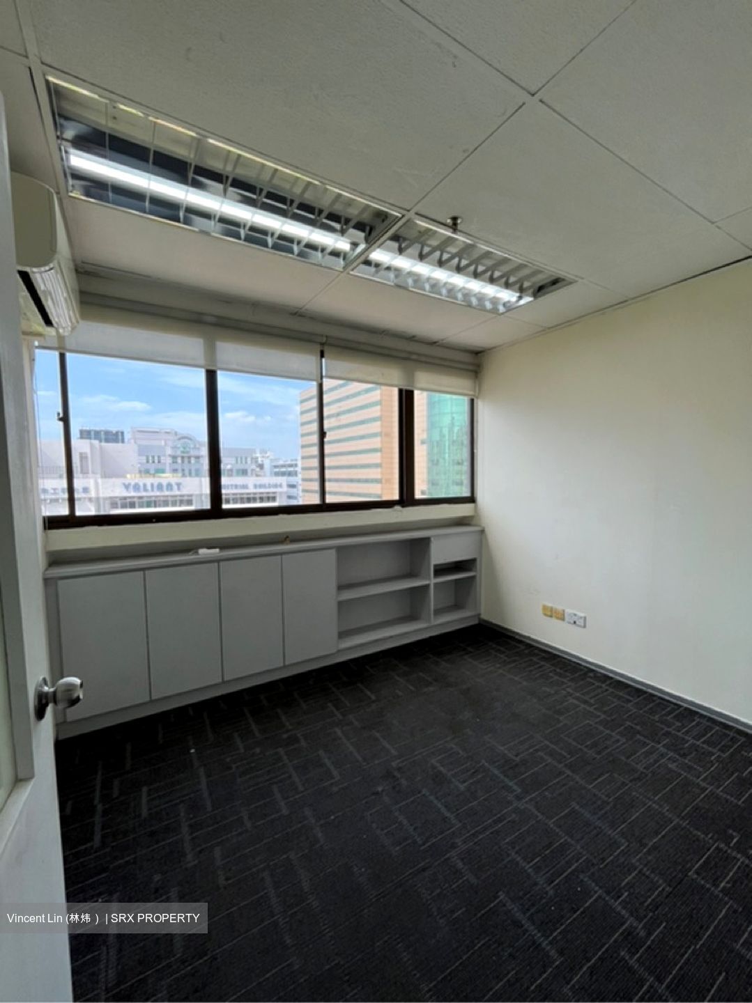 Tong Lee Building Block B (D13), Warehouse #583861891